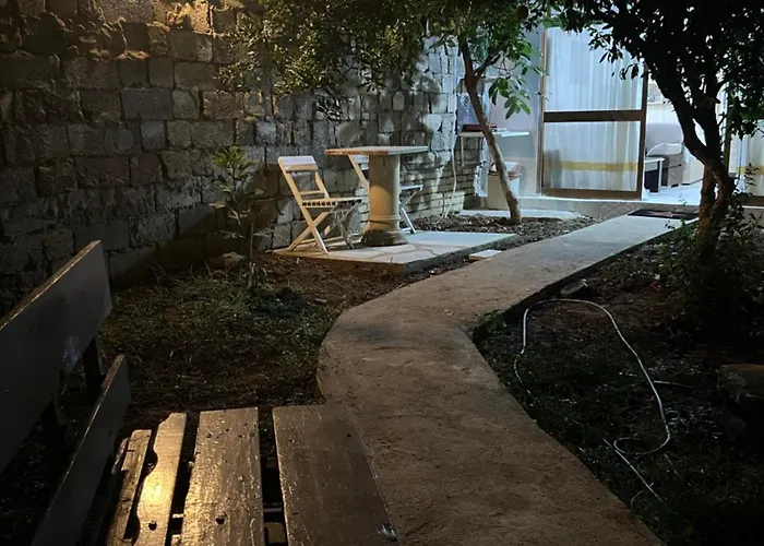 Studio Tirana טיראנה