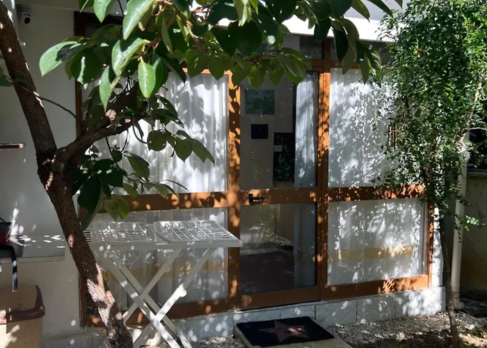 Studio Tirana טיראנה