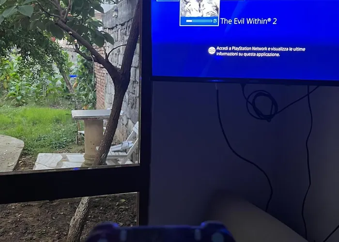 Studio Tirana * טיראנה