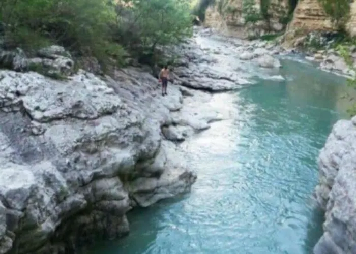 Studio Tirana * טיראנה